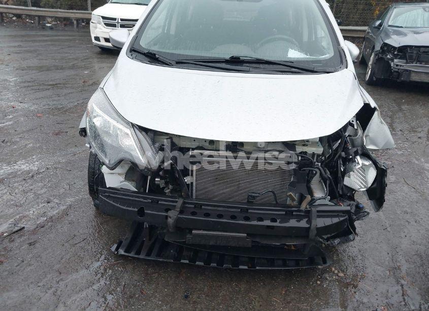 Photo 6 of 2019 Nissan Versa NOTE SV (VIN 3N1CE2CP6KL361793)