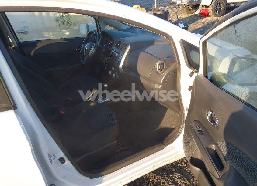 Photo 5 of 2014 Nissan Versa NOTE SV (VIN 3N1CE2CP7EL370698)