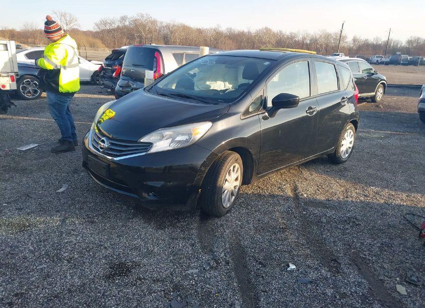 Photo 2 of 2015 Nissan Versa NOTE S (SR)/S PLUS/SL/SR/SV (VIN 3N1CE2CP7FL353756)