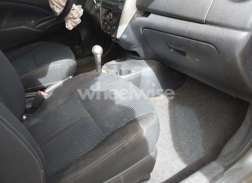 Photo 5 of 2015 Nissan Versa NOTE S (SR)/S PLUS/SL/SR/SV (VIN 3N1CE2CP7FL357421)