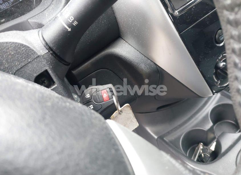 Photo 11 of 2015 Nissan Versa NOTE SV (VIN 3N1CE2CP7FL358844)