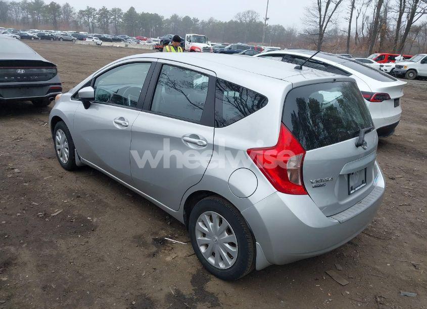 Photo 3 of 2015 Nissan Versa NOTE SV (VIN 3N1CE2CP7FL358844)