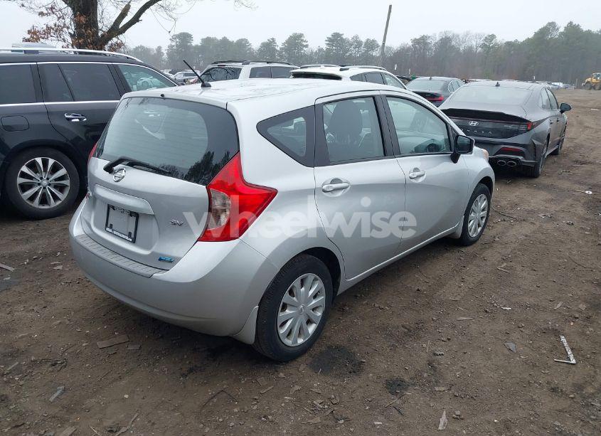 Photo 4 of 2015 Nissan Versa NOTE SV (VIN 3N1CE2CP7FL358844)