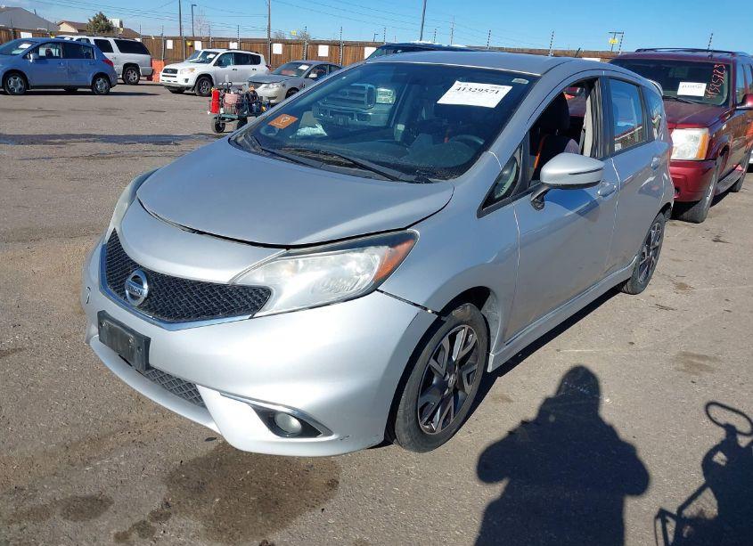 Photo 2 of 2015 Nissan Versa NOTE SR (VIN 3N1CE2CP7FL366779)