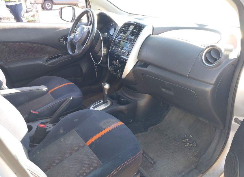 Photo 5 of 2015 Nissan Versa NOTE SR (VIN 3N1CE2CP7FL366779)