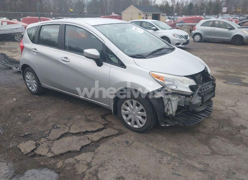 2015 Nissan Versa NOTE SV (VIN 3N1CE2CP7FL367897) main photo