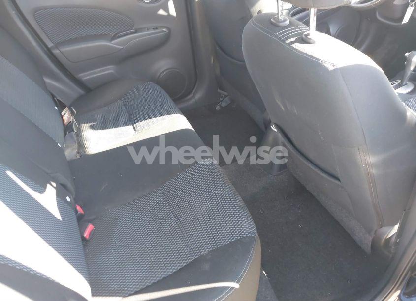 Photo 8 of 2015 Nissan Versa NOTE (VIN 3N1CE2CP7FL389947)