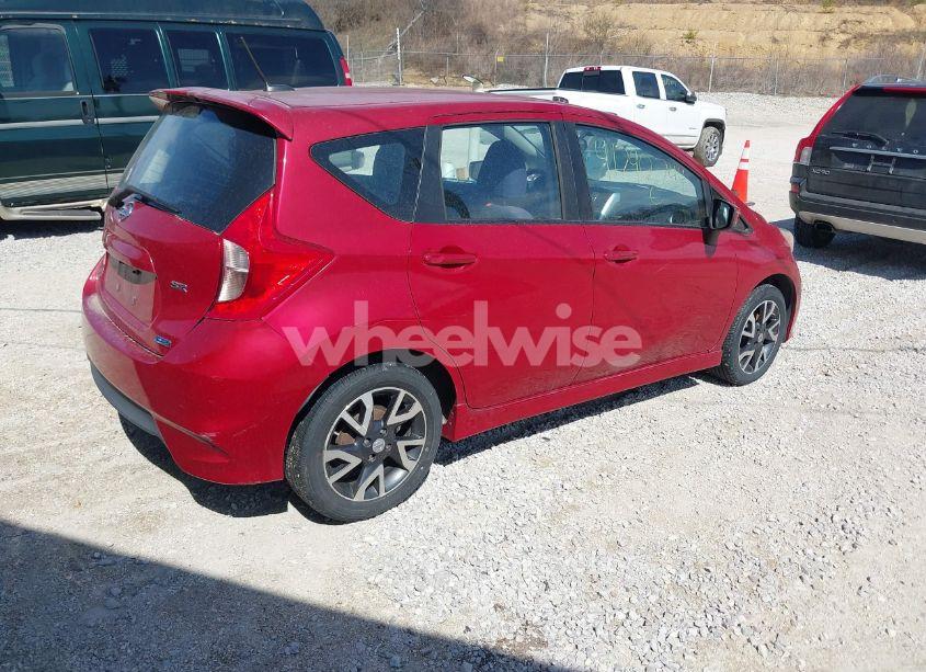 Photo 4 of 2015 Nissan Versa NOTE SR (VIN 3N1CE2CP7FL396056)