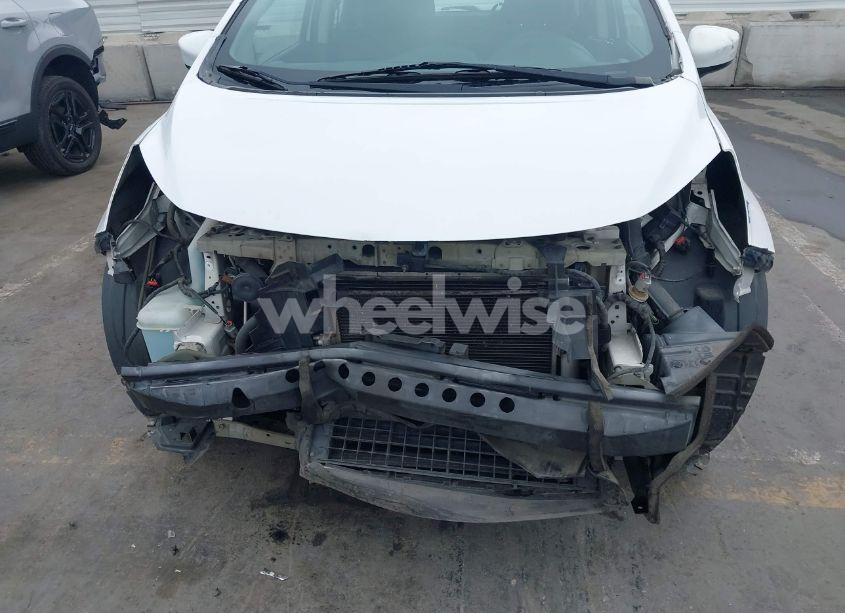 Photo 13 of 2015 Nissan Versa NOTE S PLUS (VIN 3N1CE2CP7FL401286)