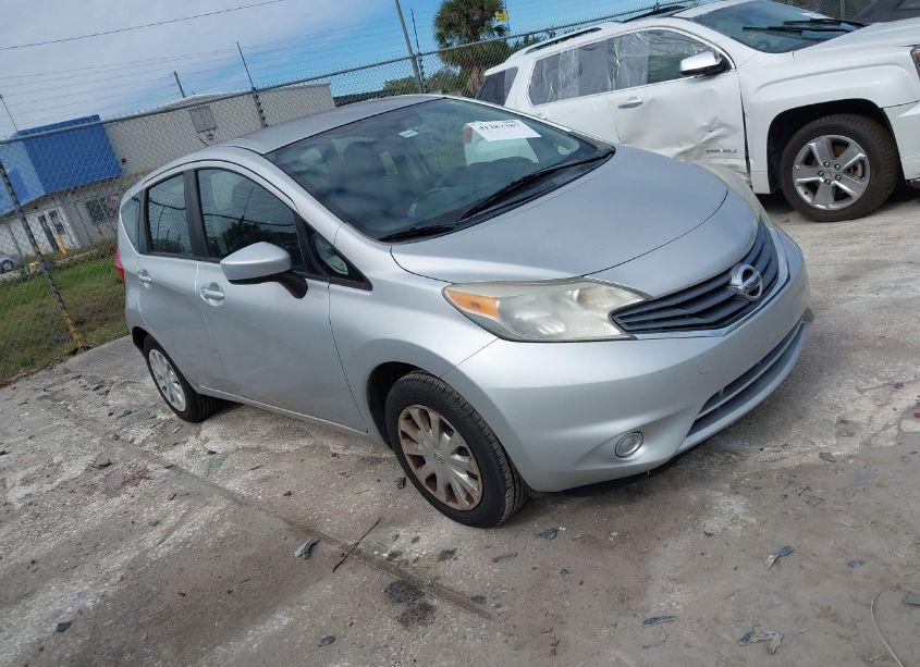 2015 Nissan Versa NOTE S (SR)/S PLUS/SL/SR/SV (VIN 3N1CE2CP7FL402941) main photo