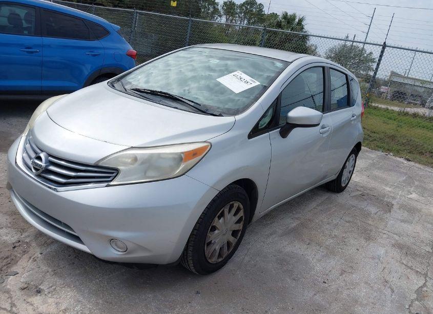 Photo 2 of 2015 Nissan Versa NOTE S (SR)/S PLUS/SL/SR/SV (VIN 3N1CE2CP7FL402941)