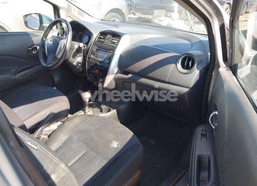 Photo 5 of 2015 Nissan Versa NOTE S (SR)/S PLUS/SL/SR/SV (VIN 3N1CE2CP7FL414345)