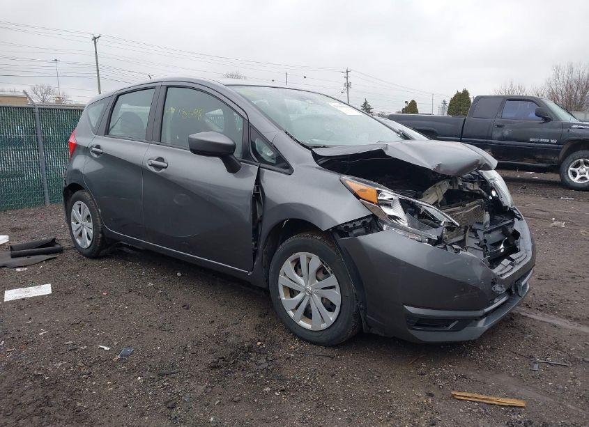 2017 Nissan Versa NOTE SV (VIN 3N1CE2CP7HL370429) main photo