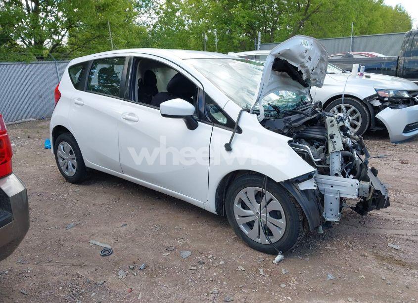 2019 Nissan Versa NOTE SV (VIN 3N1CE2CP7KL366419) main photo