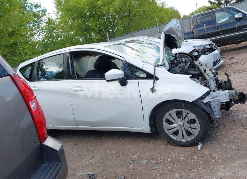 Photo 12 of 2019 Nissan Versa NOTE SV (VIN 3N1CE2CP7KL366419)