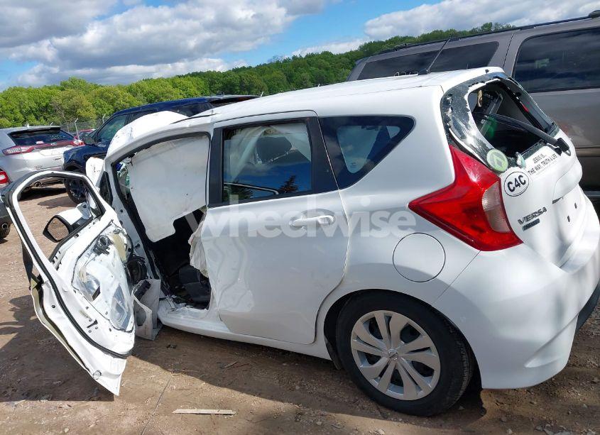 Photo 13 of 2019 Nissan Versa NOTE SV (VIN 3N1CE2CP7KL366419)