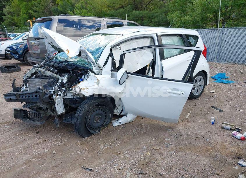 Photo 2 of 2019 Nissan Versa NOTE SV (VIN 3N1CE2CP7KL366419)