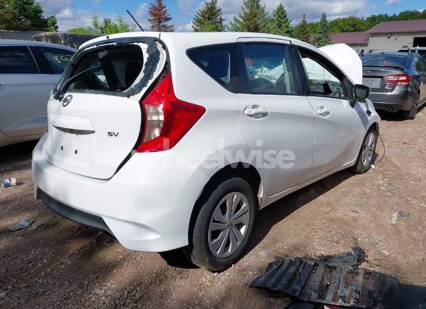 Photo 4 of 2019 Nissan Versa NOTE SV (VIN 3N1CE2CP7KL366419)