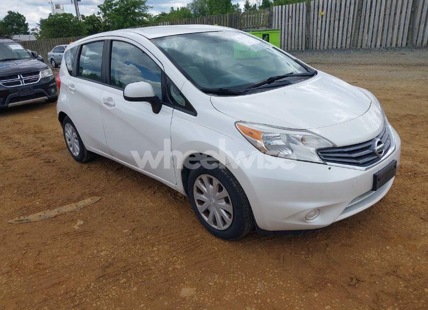 2014 Nissan Versa NOTE SV (VIN 3N1CE2CP8EL368300) main photo