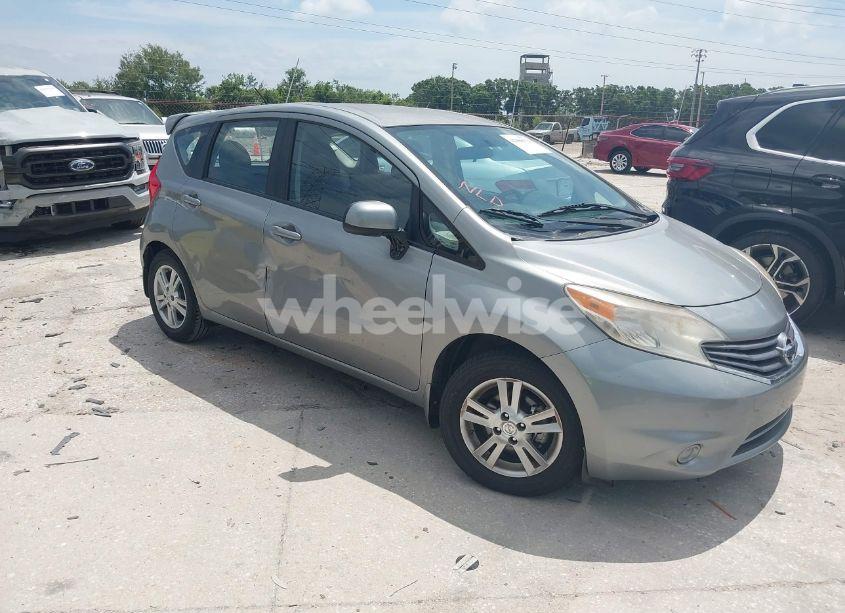 2014 Nissan Versa NOTE SV (VIN 3N1CE2CP8EL371455) main photo