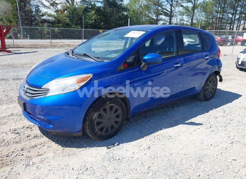 Photo 2 of 2015 Nissan Versa NOTE SV (VIN 3N1CE2CP8FL364703)