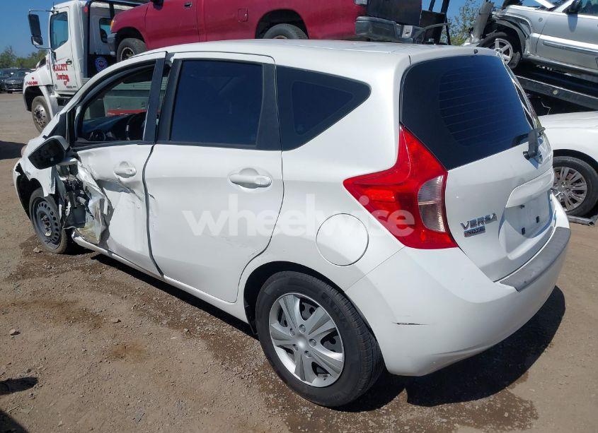 Photo 3 of 2015 Nissan Versa NOTE SV (VIN 3N1CE2CP8FL366337)