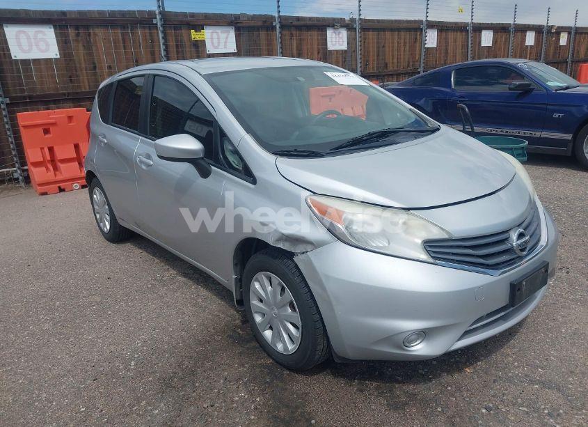 2015 Nissan Versa NOTE S PLUS (VIN 3N1CE2CP8FL398348) main photo