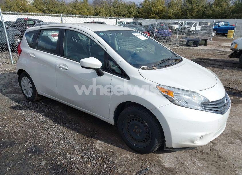 2015 Nissan Versa NOTE SV (VIN 3N1CE2CP8FL401197) main photo