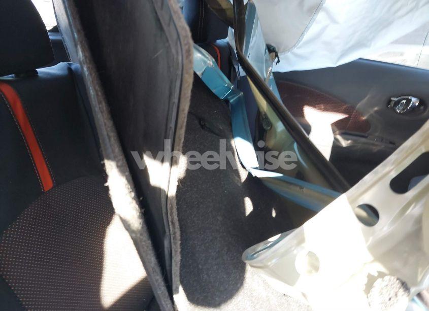 Photo 8 of 2015 Nissan Versa NOTE SR (VIN 3N1CE2CP8FL434281)