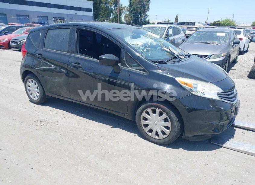 2015 Nissan Versa NOTE SV (VIN 3N1CE2CP8FL434975) main photo