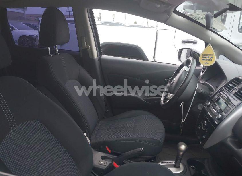 Photo 5 of 2015 Nissan Versa NOTE SV (VIN 3N1CE2CP8FL434975)