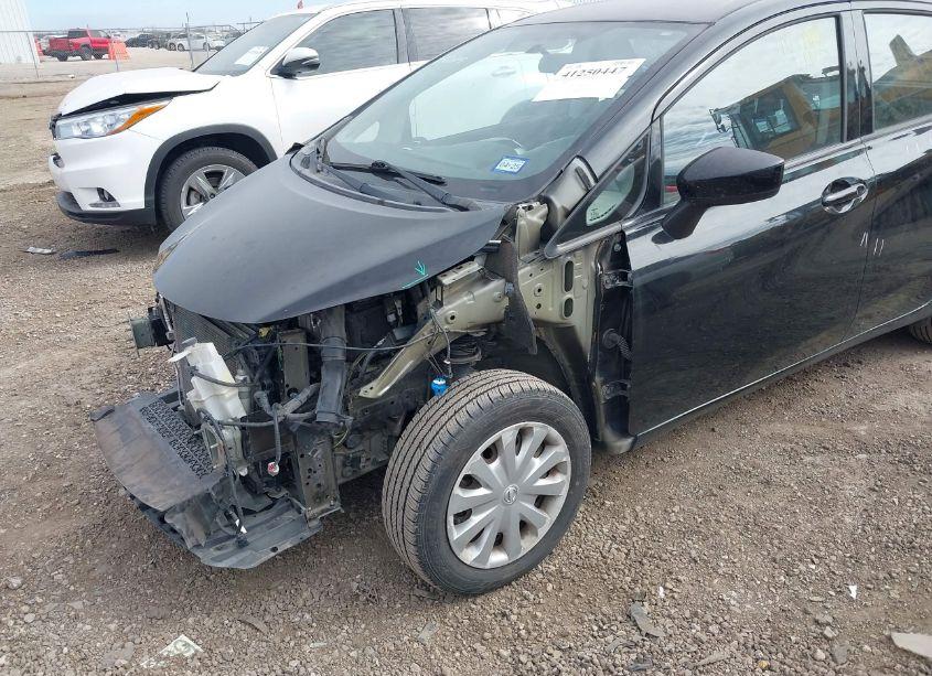 Photo 13 of 2015 Nissan Versa NOTE SV (VIN 3N1CE2CP8FL443014)