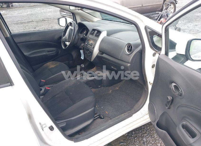 Photo 5 of 2016 Nissan Versa NOTE S (SR)/S PLUS/SL/SR/SV (VIN 3N1CE2CP8GL374620)