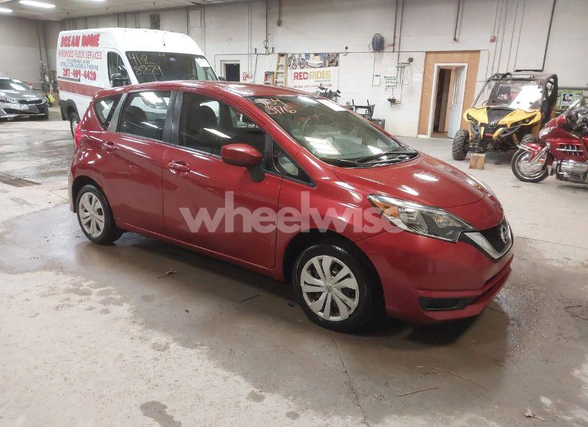 2017 Nissan Versa NOTE SV (VIN 3N1CE2CP8HL364770) main photo