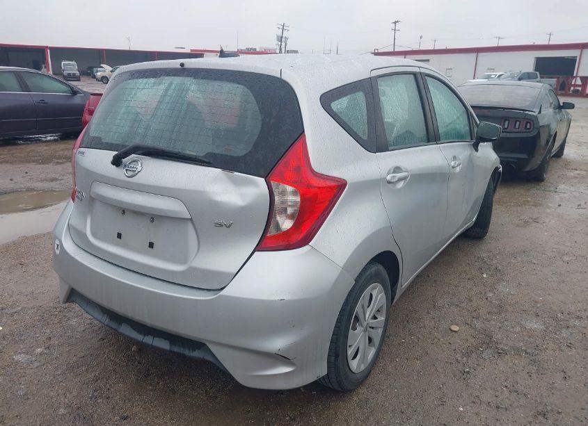 Photo 4 of 2018 Nissan Versa NOTE SV (VIN 3N1CE2CP8JL362670)