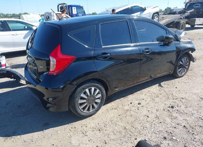 Photo 4 of 2018 Nissan Versa NOTE SV (VIN 3N1CE2CP8JL362930)