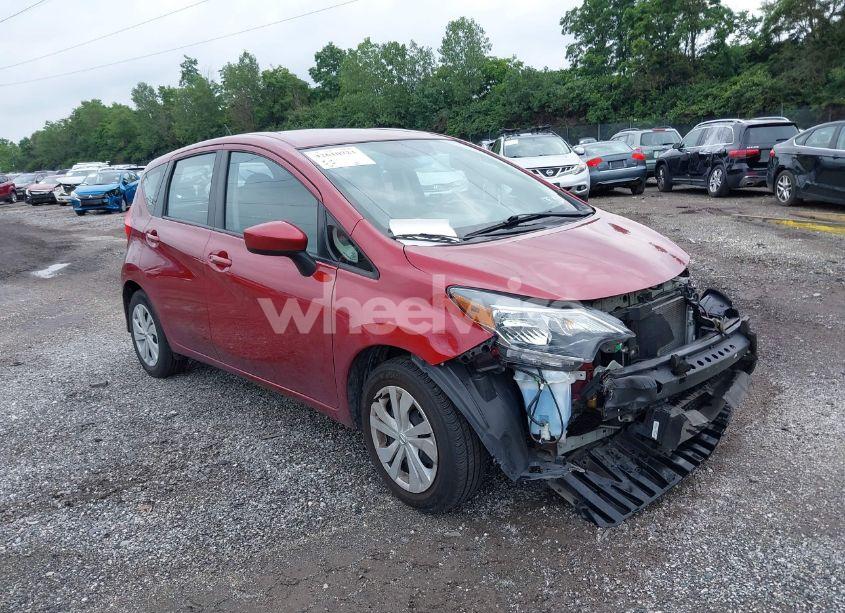 2018 Nissan Versa NOTE S (VIN 3N1CE2CP8JL365682) main photo