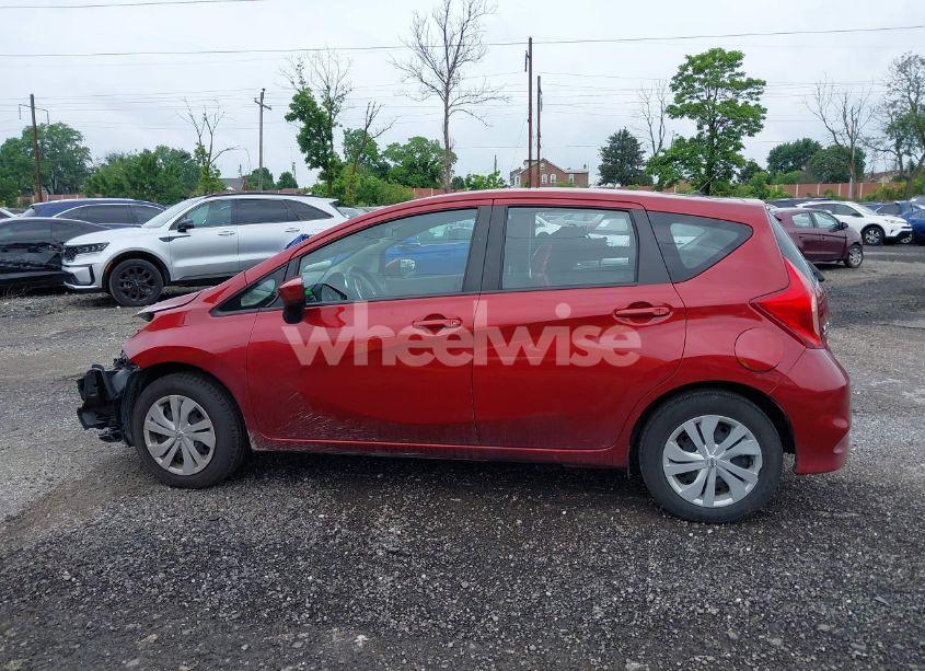 Photo 14 of 2018 Nissan Versa NOTE S (VIN 3N1CE2CP8JL365682)