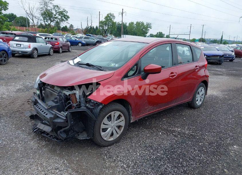 Photo 2 of 2018 Nissan Versa NOTE S (VIN 3N1CE2CP8JL365682)