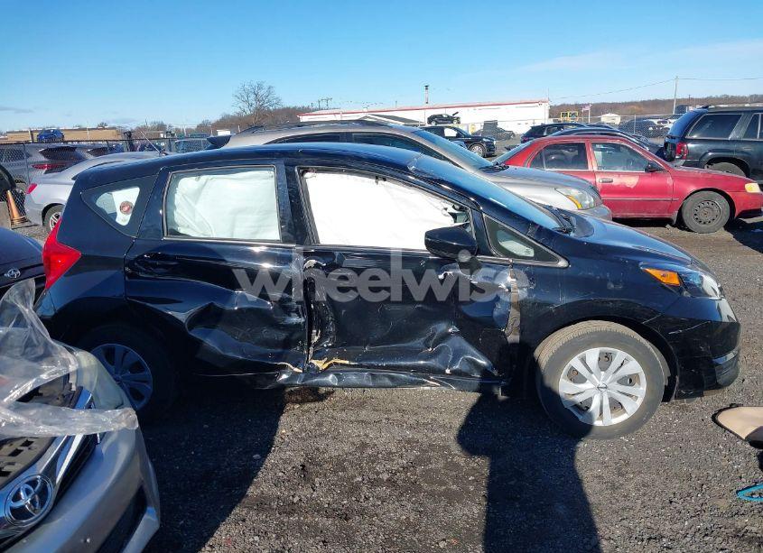 Photo 13 of 2018 Nissan Versa NOTE SV (VIN 3N1CE2CP8JL369439)