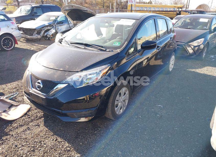Photo 2 of 2018 Nissan Versa NOTE SV (VIN 3N1CE2CP8JL369439)