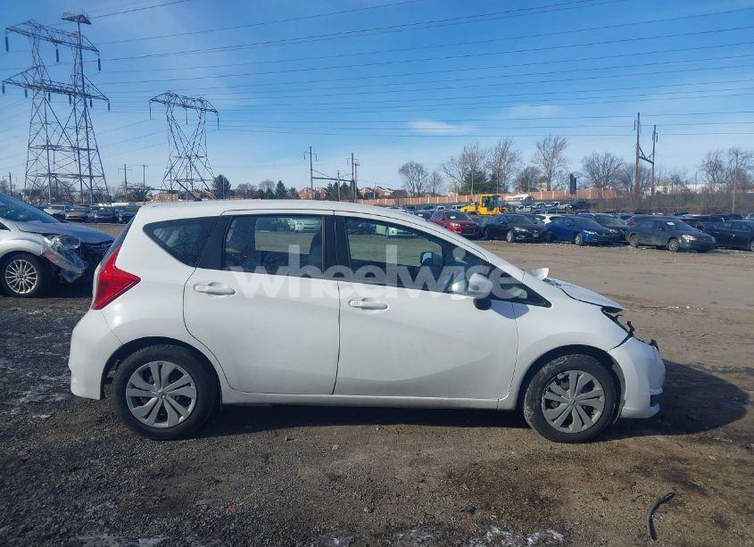 Photo 13 of 2019 Nissan Versa NOTE SV (VIN 3N1CE2CP8KL359057)
