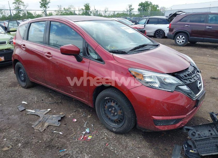 2019 Nissan Versa NOTE SV (VIN 3N1CE2CP8KL365103) main photo