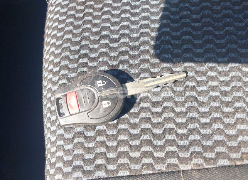 Photo 11 of 2019 Nissan Versa NOTE SV (VIN 3N1CE2CP8KL365103)