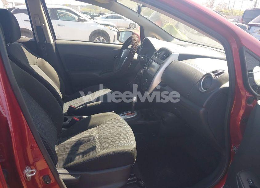 Photo 5 of 2019 Nissan Versa NOTE SV (VIN 3N1CE2CP8KL365103)