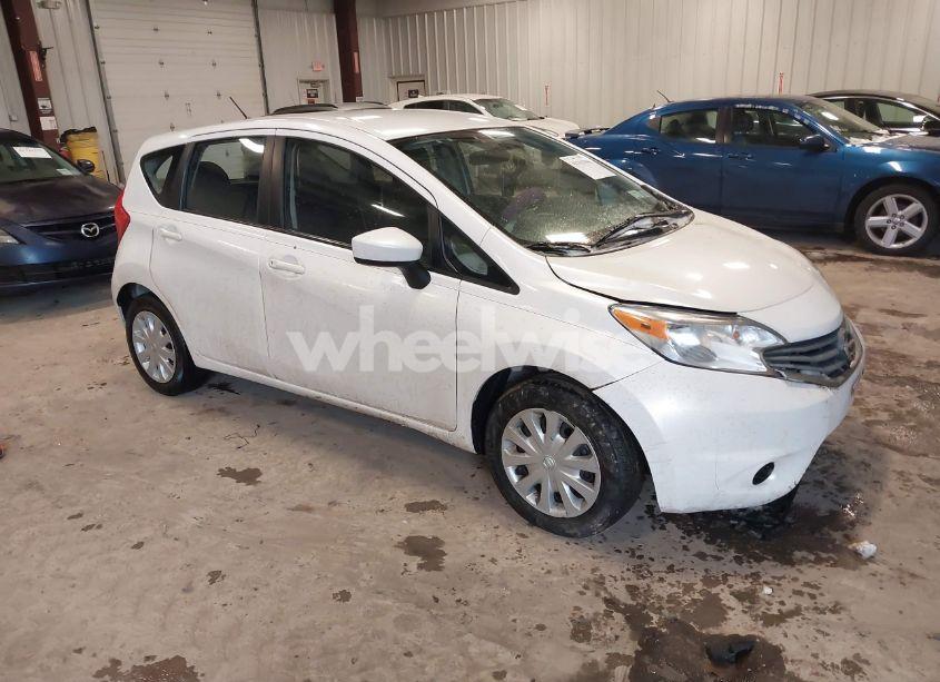 2015 Nissan Versa NOTE S PLUS (VIN 3N1CE2CP9FL359347) main photo