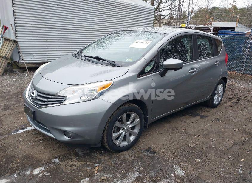 Photo 2 of 2015 Nissan Versa NOTE SL (VIN 3N1CE2CP9FL362457)