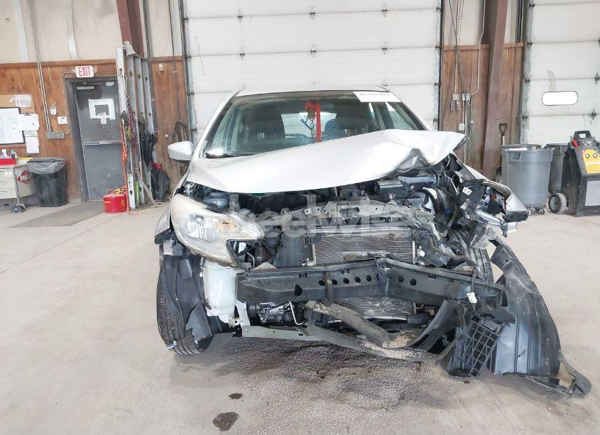 Photo 6 of 2015 Nissan Versa NOTE SV (VIN 3N1CE2CP9FL375354)