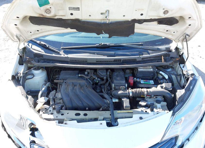 Photo 10 of 2015 Nissan Versa NOTE S (SR)/S PLUS/SL/SR/SV (VIN 3N1CE2CP9FL378674)