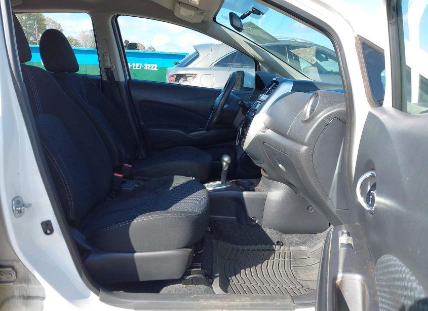Photo 5 of 2015 Nissan Versa NOTE S (SR)/S PLUS/SL/SR/SV (VIN 3N1CE2CP9FL378674)